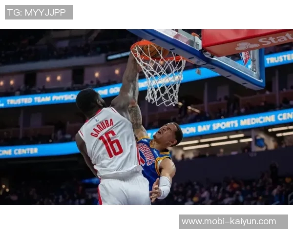 奎因神奇表现创历史单场至少14分16板12助成联盟近46年第三位新秀